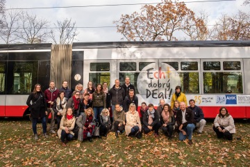 Jubilejní tramvaj 25 let ČNOPK