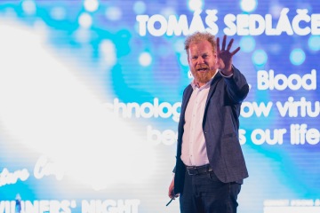 Winners' Night 27. listopadu 2018 v pražské Galerii Mánes, hlavní řečník přední český ekonom Tomáš Sedláček